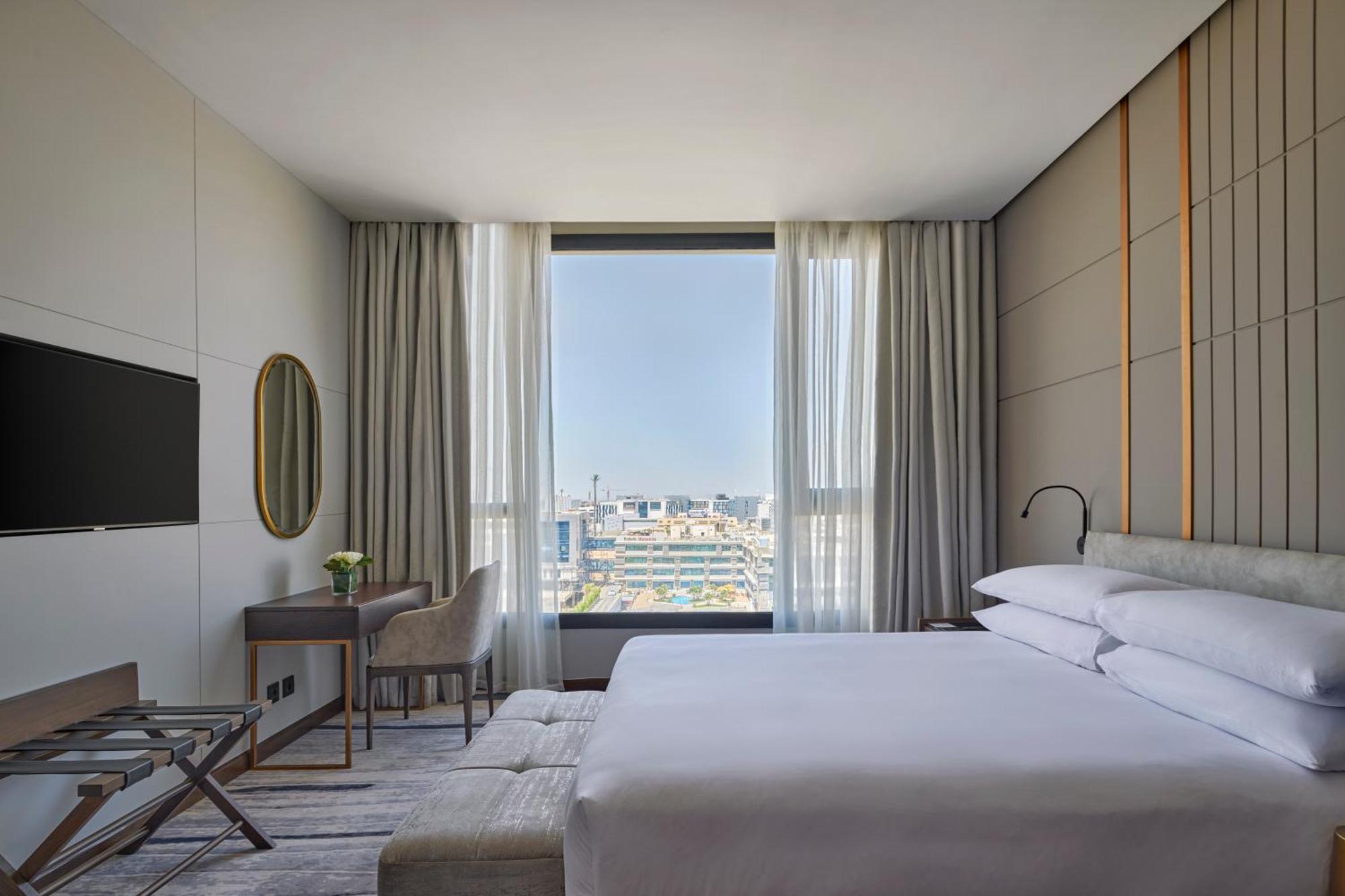 Crowne Plaza - West Cairo Arkan By Ihg 6th of October City Exterior photo Deluxe room